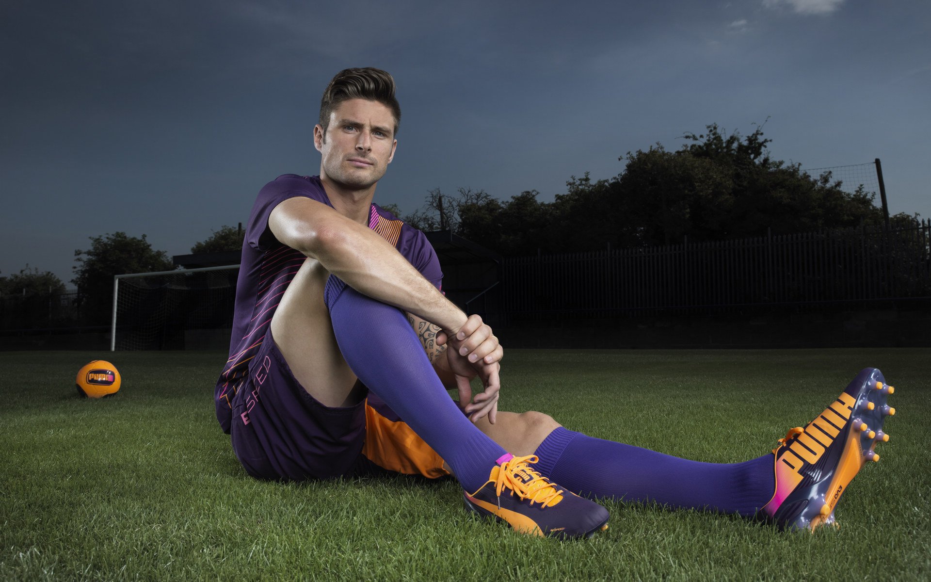 “超级杯决赛：豪门争冠，精彩纷呈”，超级杯决赛直播